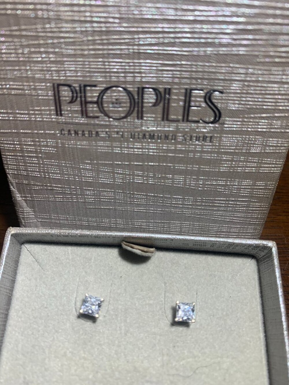Peoples 1ct diamond vvs1 925 silver earings